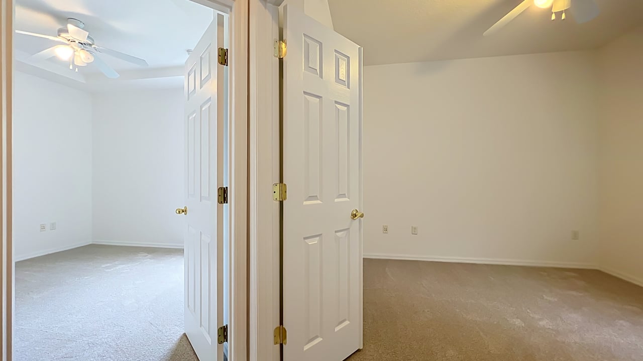 Orlando Vista Lakes 5-Bedroom 4-Bathroom Home and Lifestyle