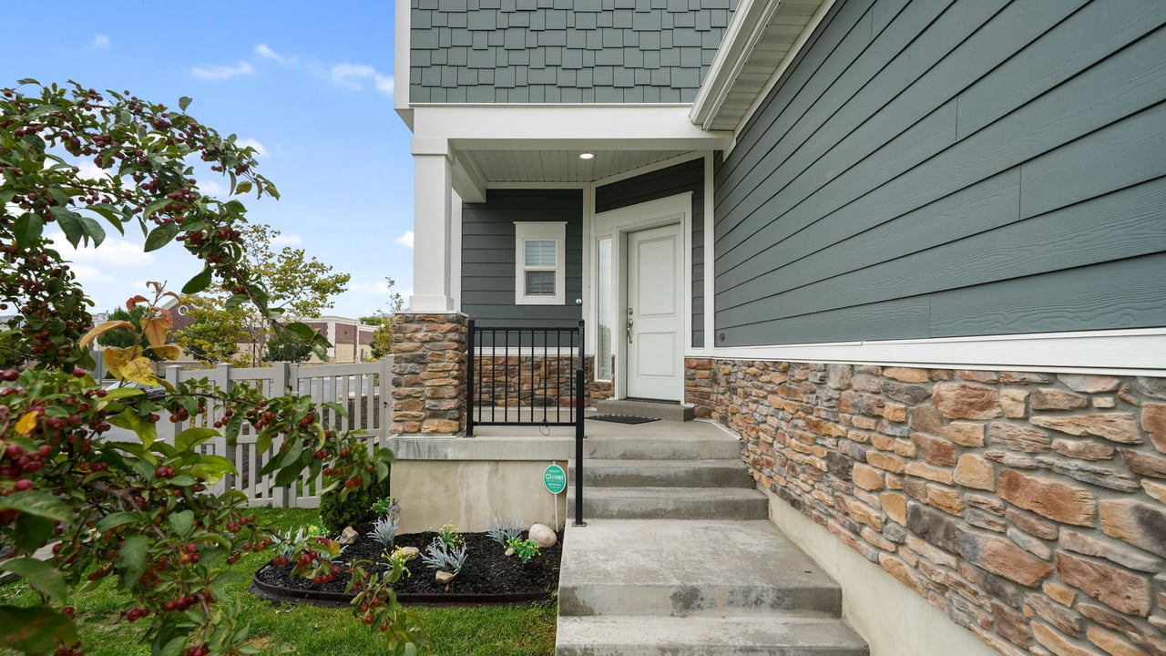 4696 W Camellia N