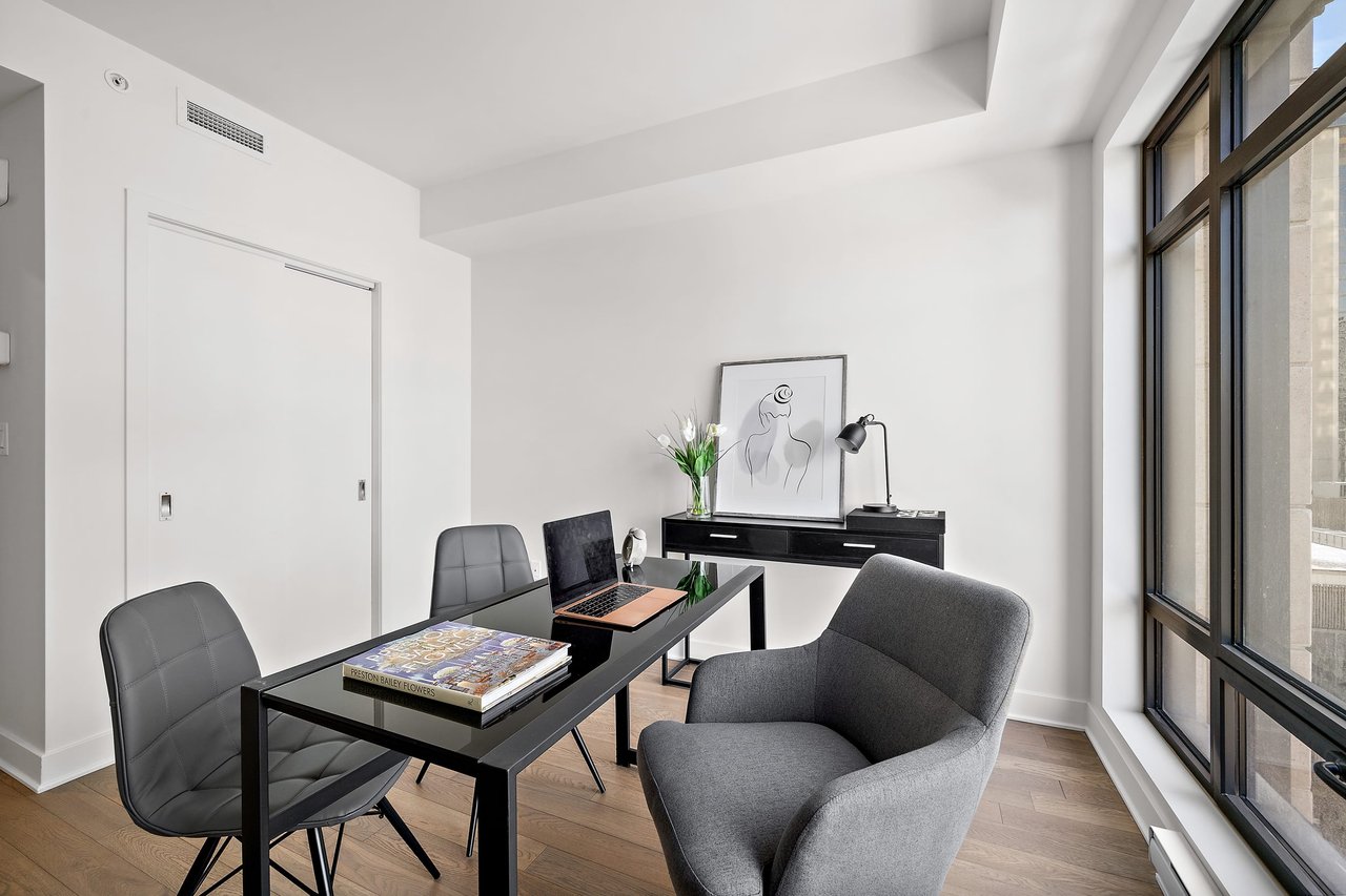 628 Rue St-Jacques, Apt. 1405