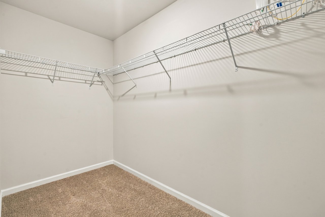 Modern Comfort Meets Unbeatable Location in Harvest!