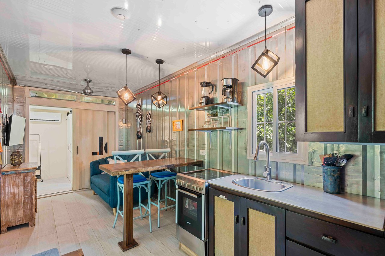 Casa Lemonpaloosa | Very Private Container Home!