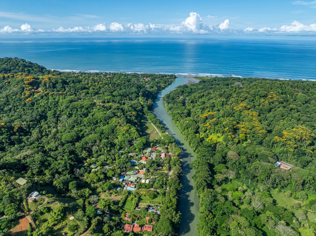 0.50 ACRES – 5 Bedroom Riverfront Modern Home, Walking Distance To Dominical!!!