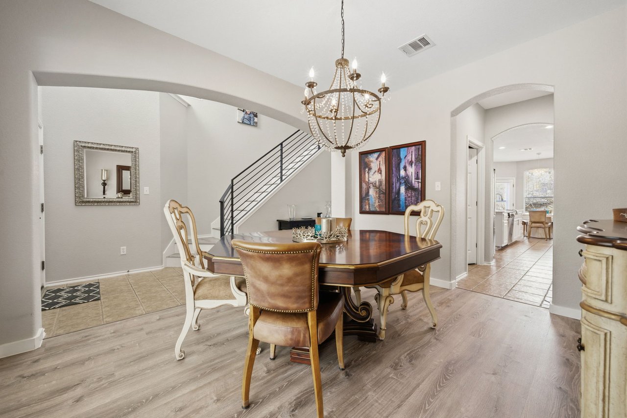 Elegantly Updated Lakeway Retreat w/ New Roof