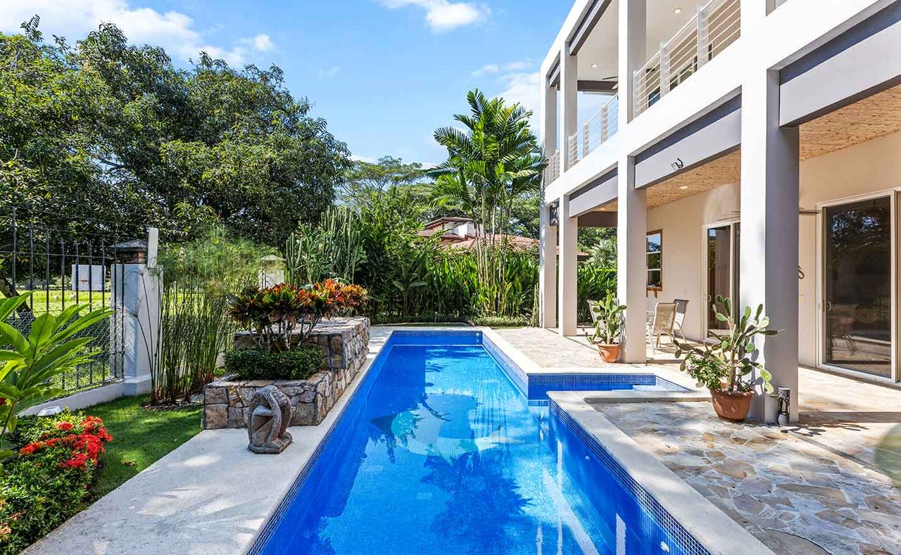 Private Luxury Estate Near Los Sueños Resort & Marina -La Estancia 