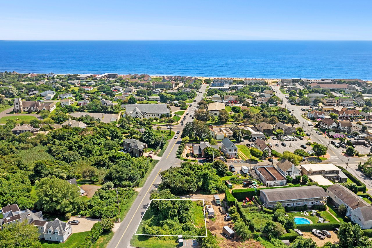 MONTAUK COMMERCIAL VACANT LAND
