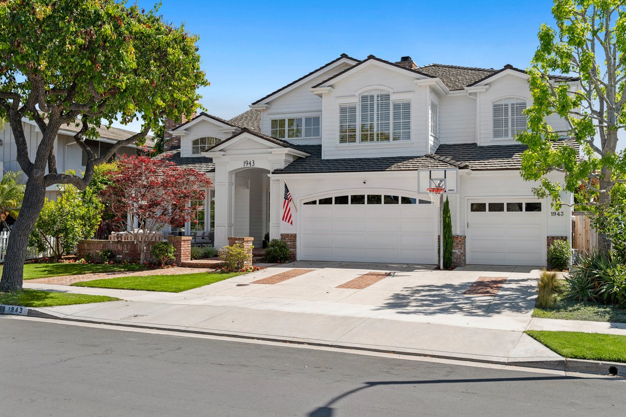 1943 Port Provence Place