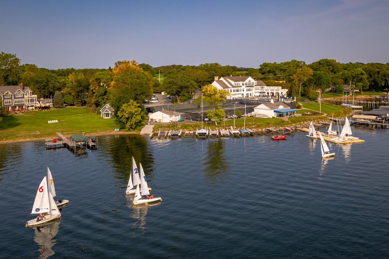 The Complete Guide to Living on White Bear Lake