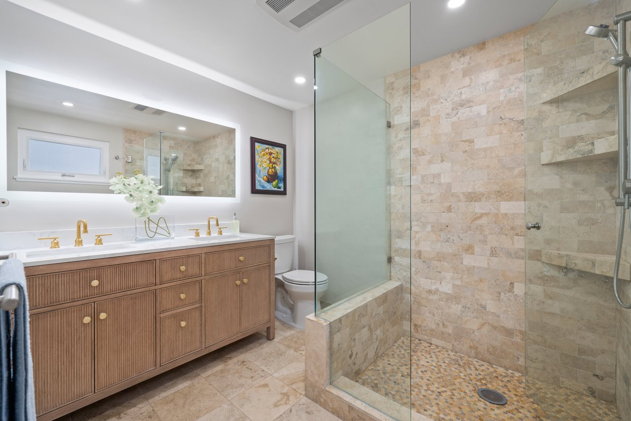 21212 Binghampton Cir