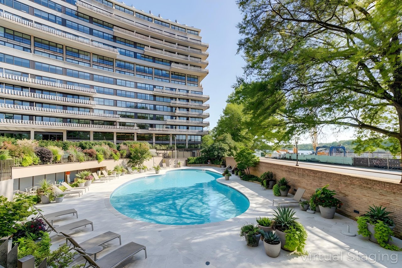 Watergate West Penthouse Seven