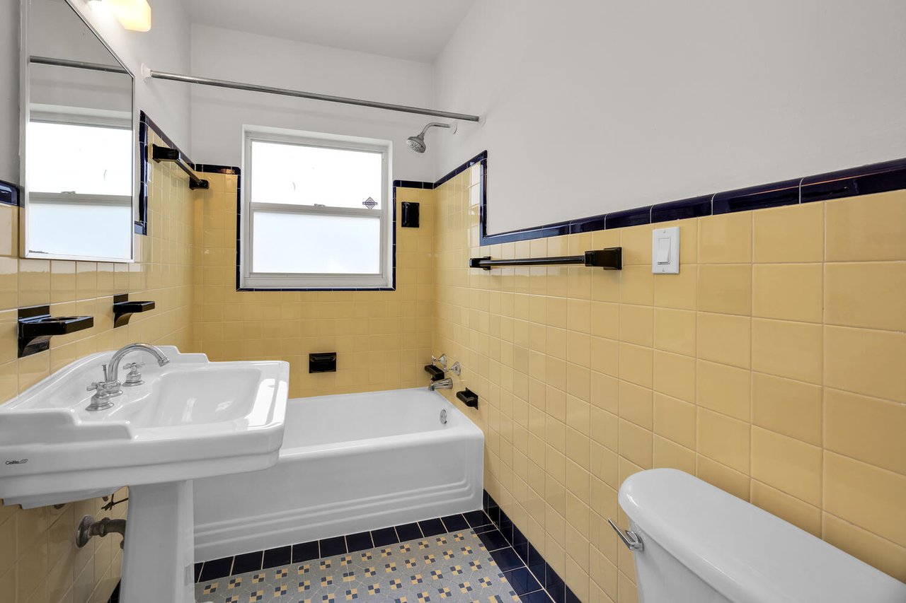 Art Deco Gem in Coral Gables