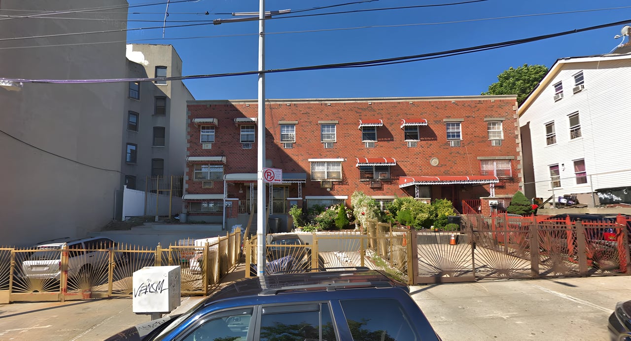 848, 850 & 852 E 176th St