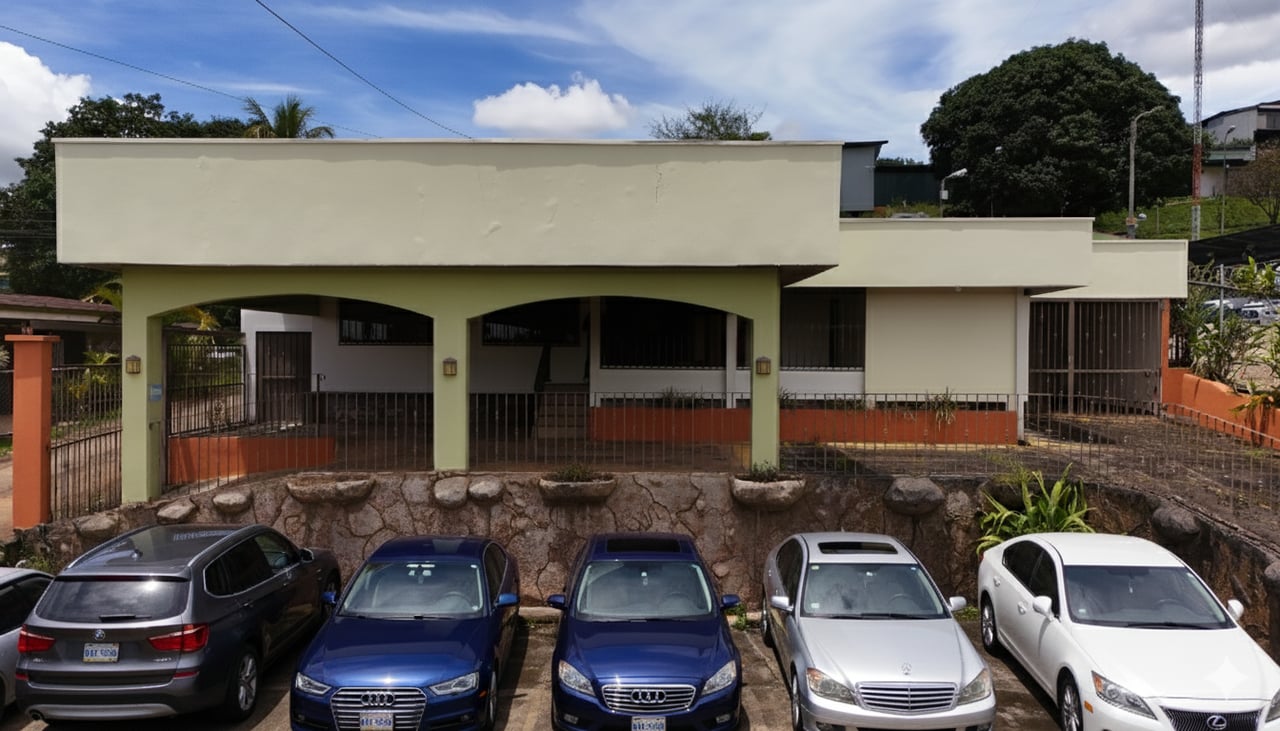 Ready for operations | Office building in downtown San Isidro