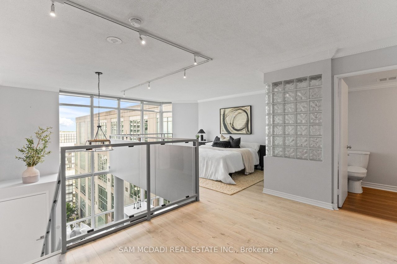 DREAMY TWO-STOREY PENTHOUSE