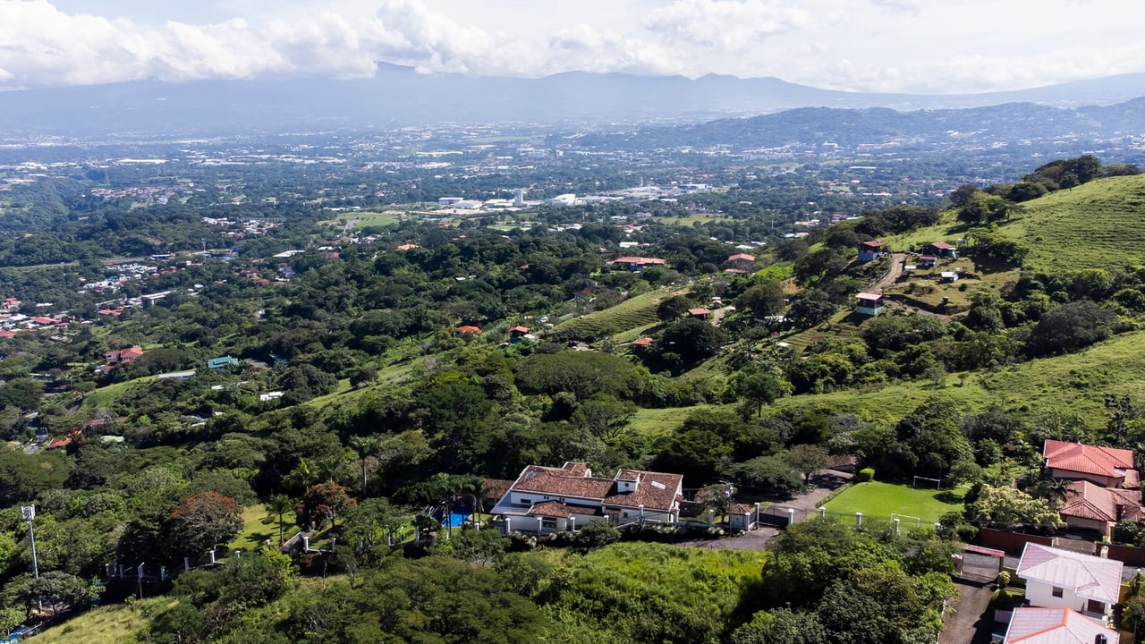 Panoramic View Mountain Estate, Ciudad Colon, San Jose