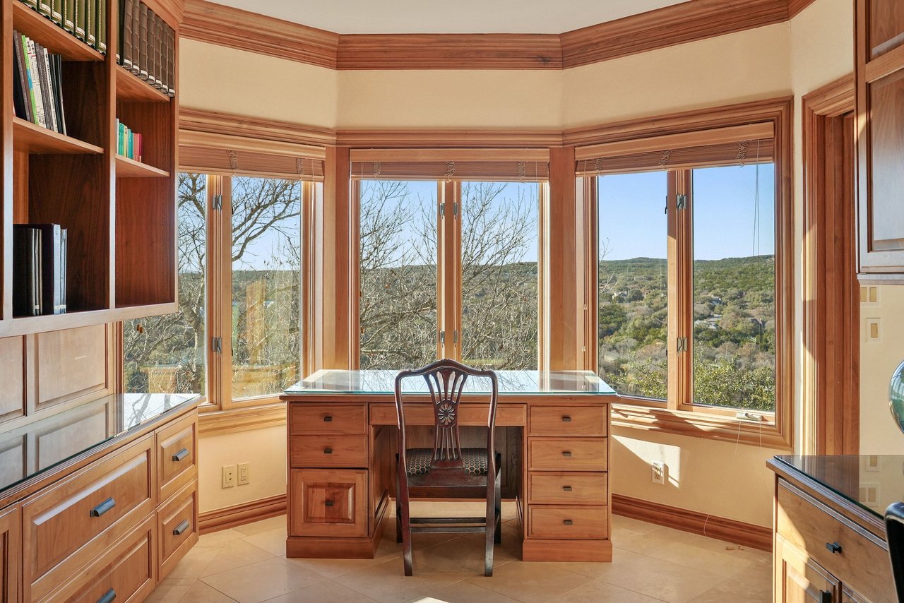 3800 Hunterwood Point