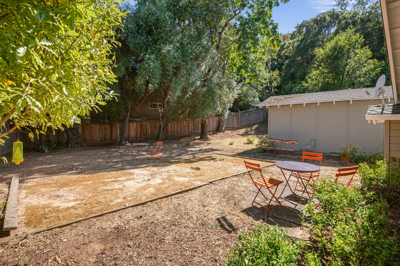 15745 Peach Hill Road