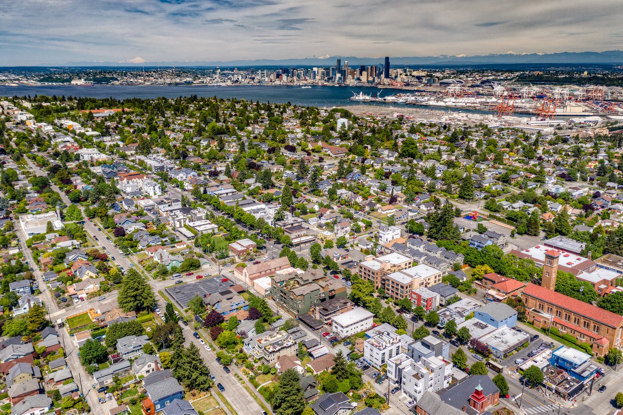 4123 California Avenue SW #403 Penthouse