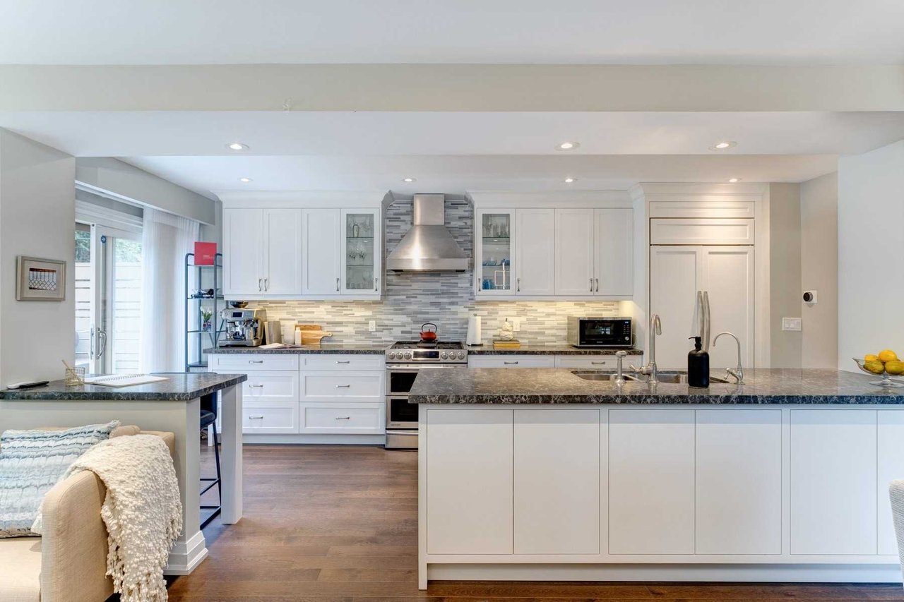 63 Coalport Dr