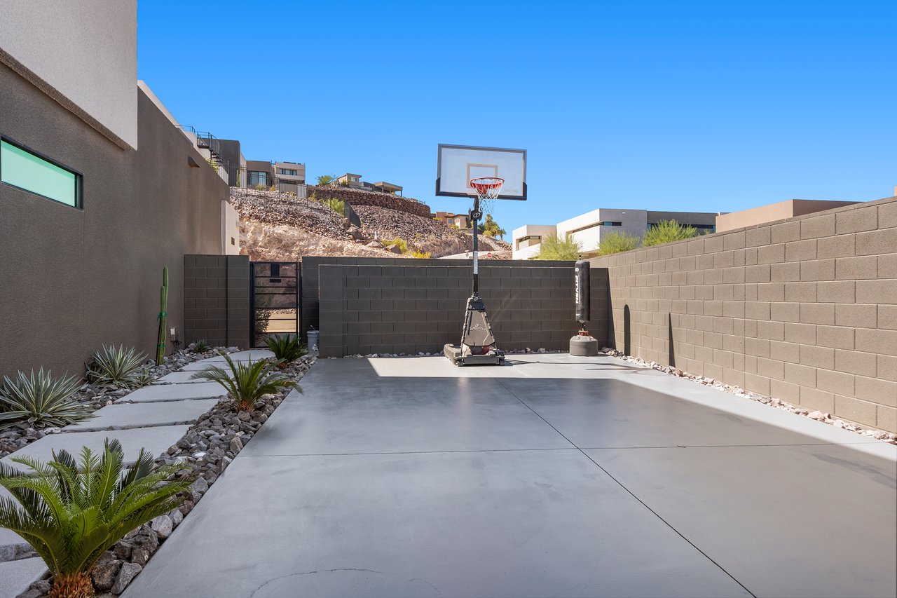 1463 Solitude Ridge Dr