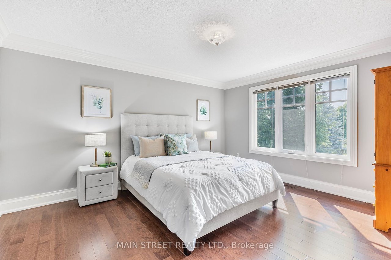 120 Willow Farm Lane, Aurora