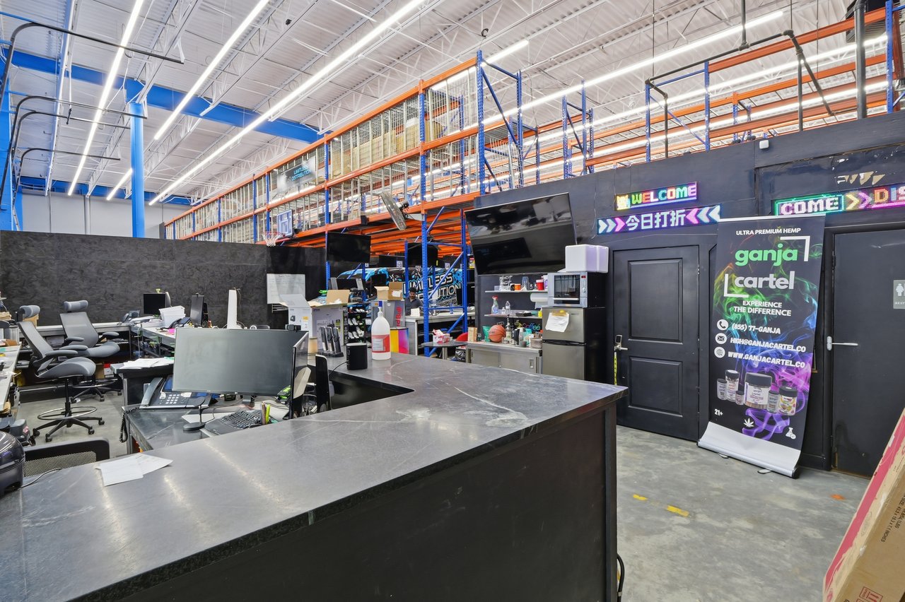 Cannabis-Approved Industrial Opportunity | 10,000 SF