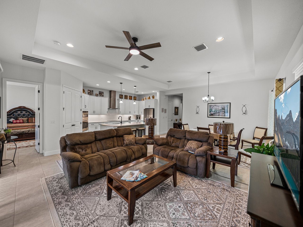 14198 THOROUGHBRED DR