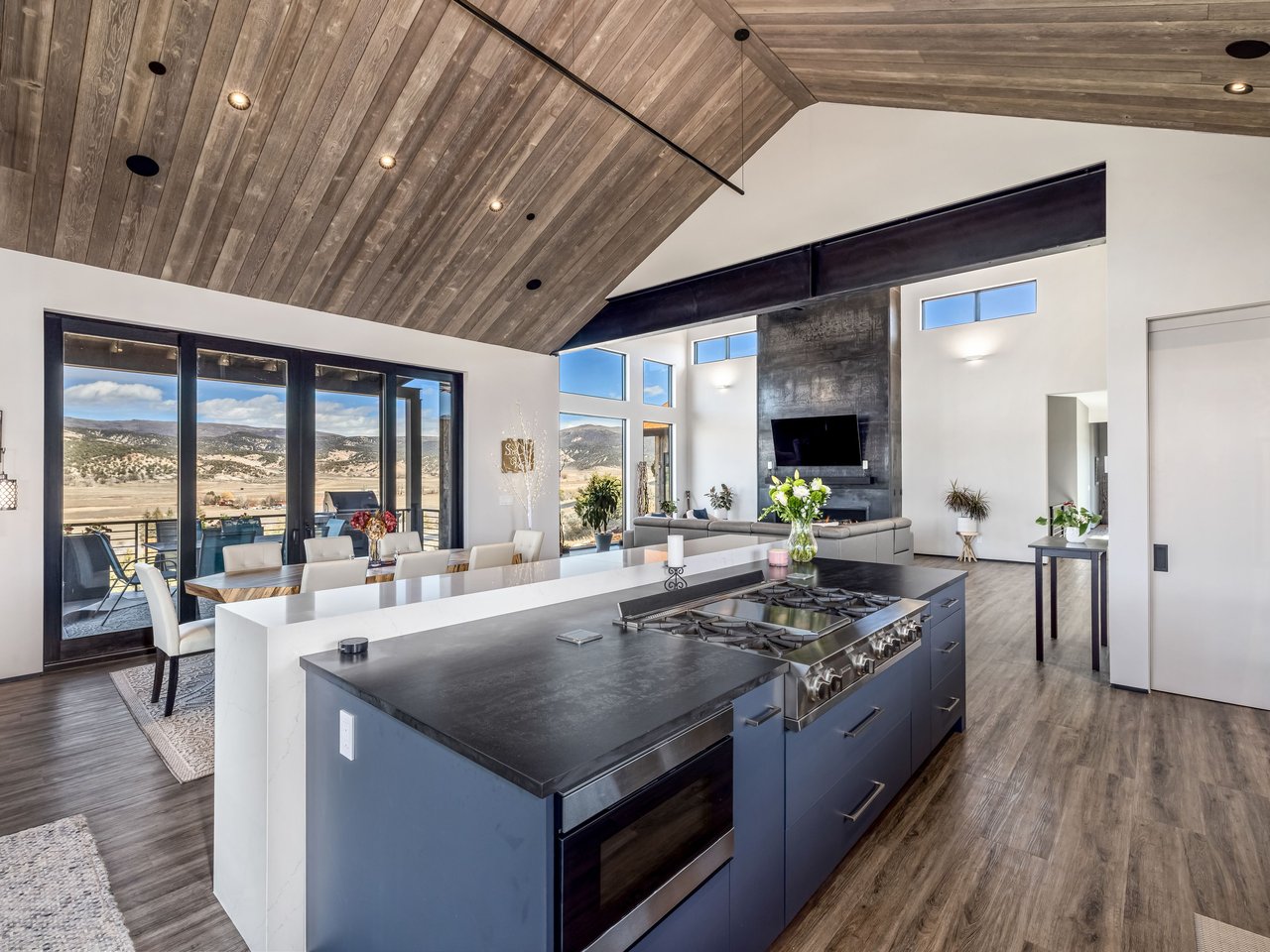 891 E Haystacker Drive