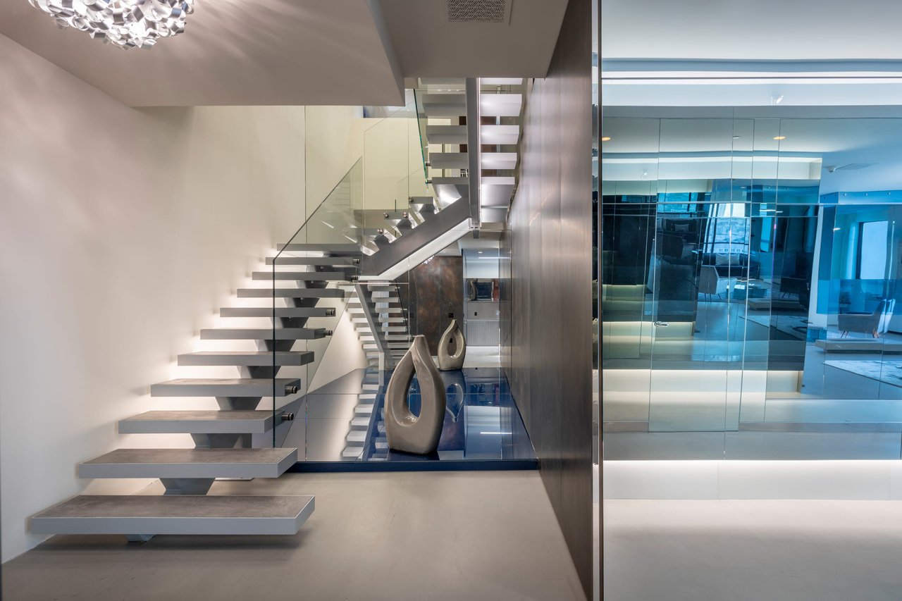 Ritz-Carlton Penthouse 2401