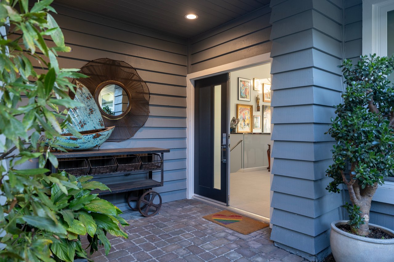 Furnished Lease in Newport Beach