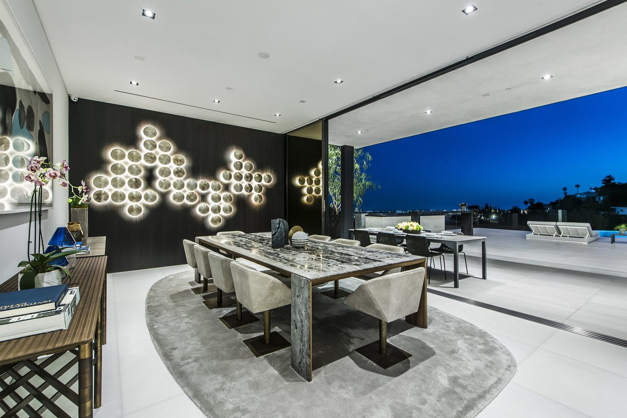 1677 N. Doheny Drive