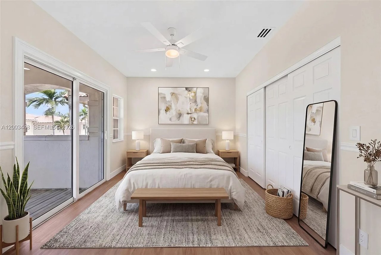 2546 NW 52nd St
