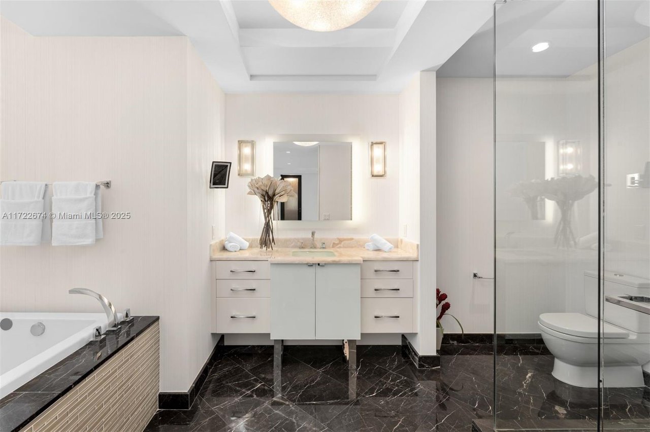 1 Fort Lauderdale Beach Blvd #2102