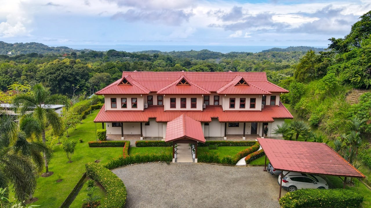 Ocean-View Luxury Home in Ojochal with Sunset Views and Retreat Potential