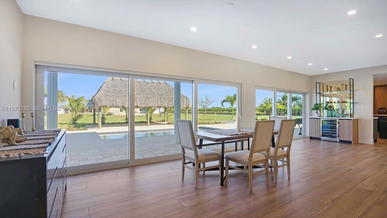 25025-sw-202-avenue-homestead-fl-for-sale-dining-room