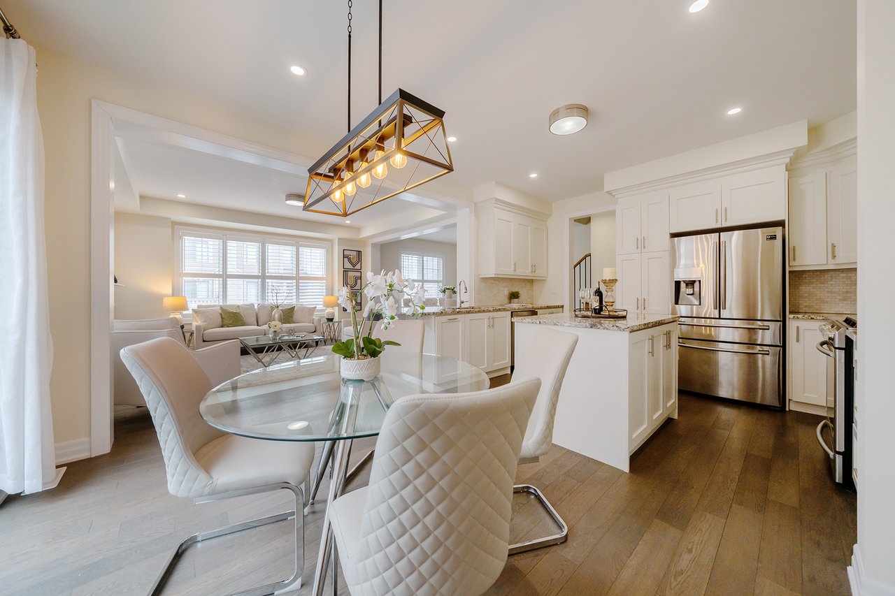 3209 Daisy Way, Oakville, ON L6M 1L4