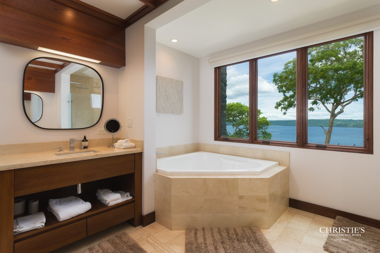 Oceanfront Peninsula Papagayo | 525 Calle Noche de Luna