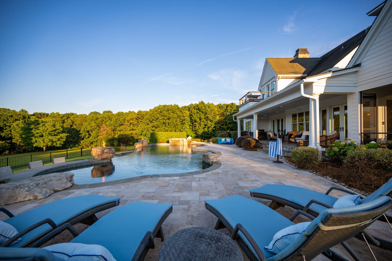 162 Acre Estate with Mountain Views
