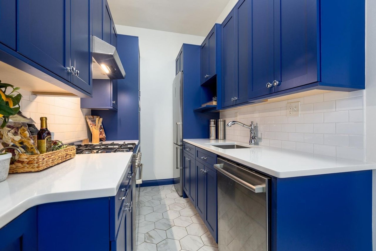 3039 Macomb St NW, Unit 18