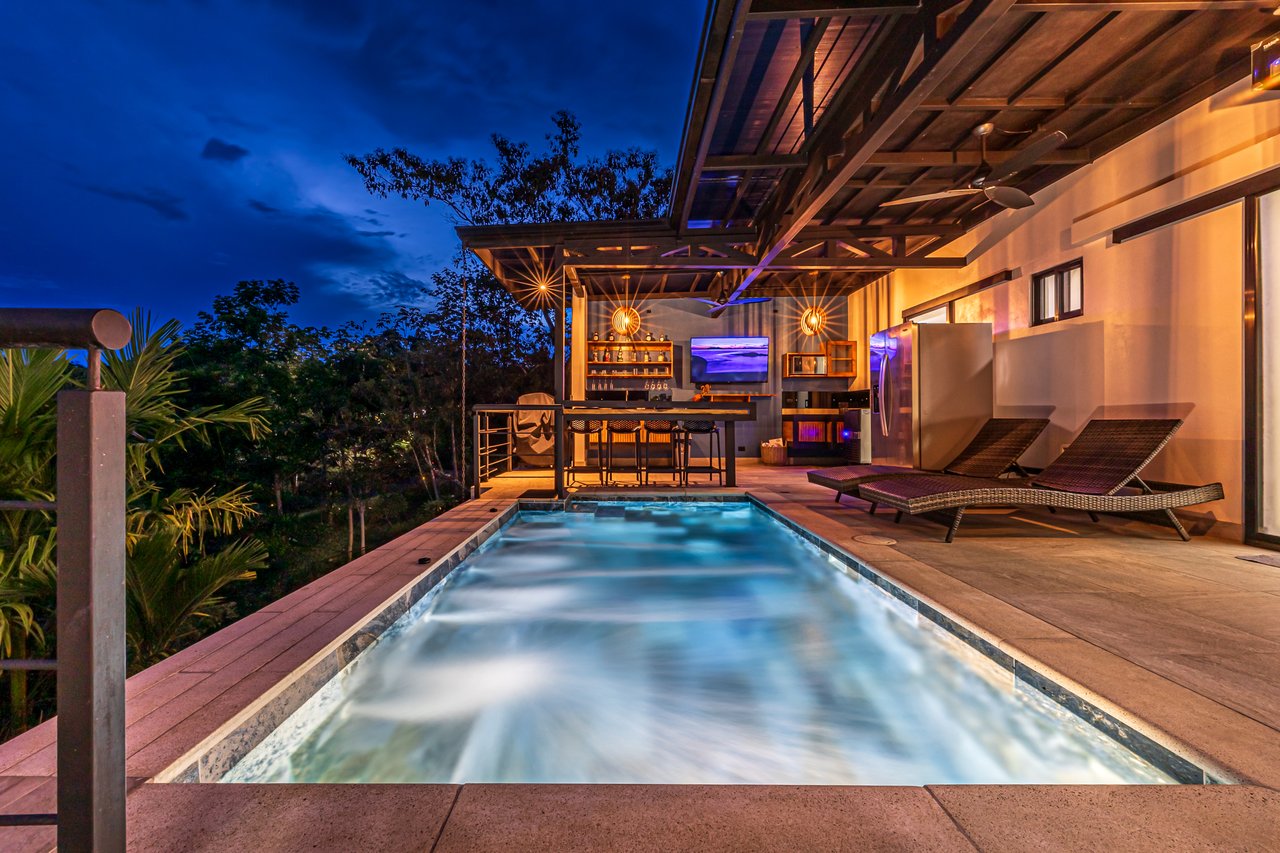 Casa Palma – Brand New Luxury 4BR/4.5BA Home with Stunning Sunset Views in Quepos