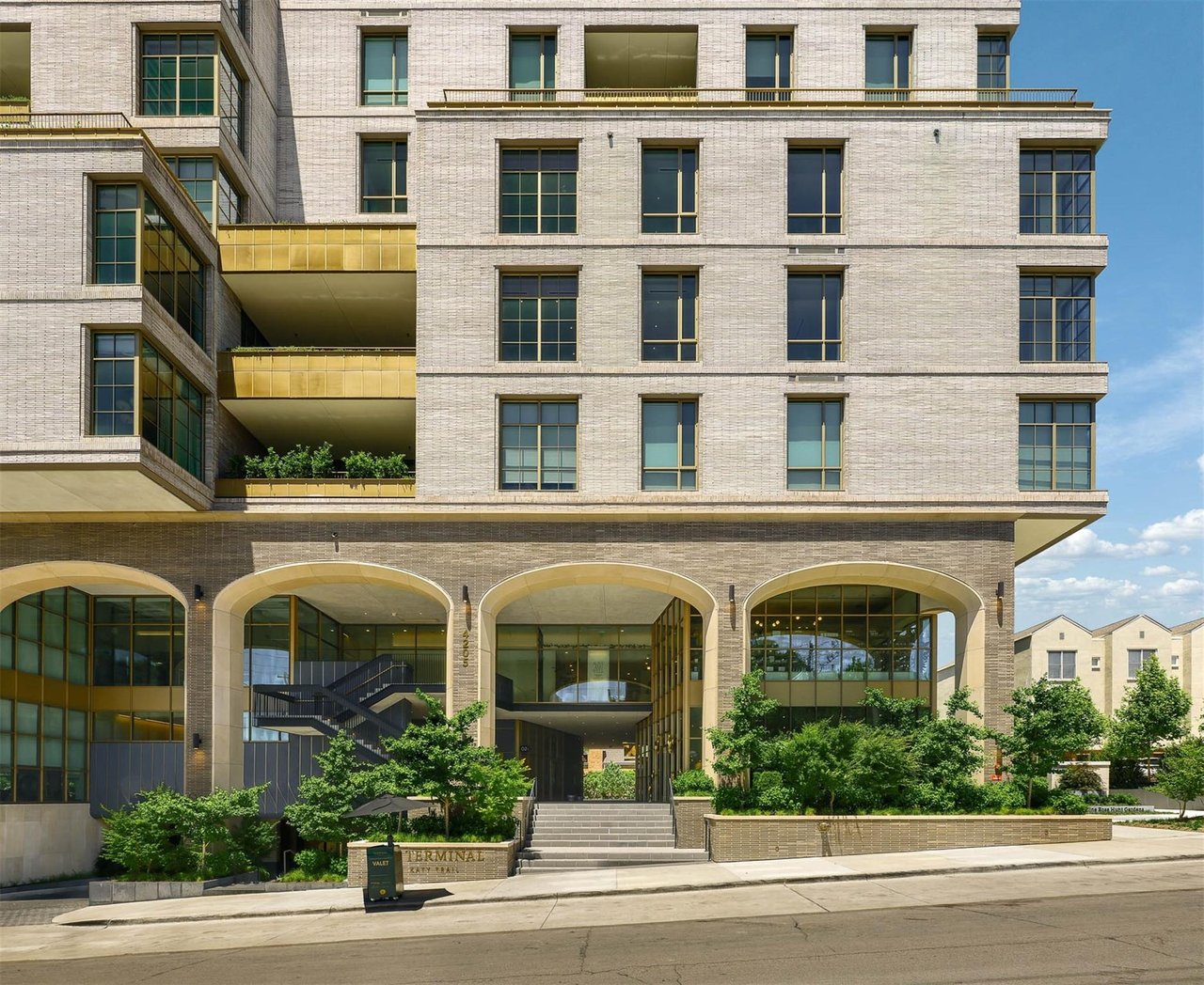 Home Of The Week - Extraordinary Condo At The Terminal At Katy Trail  cover