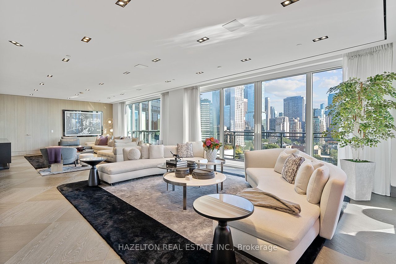 YORKVILLE'S PINACLE OF LUXURY PENTHOUSE