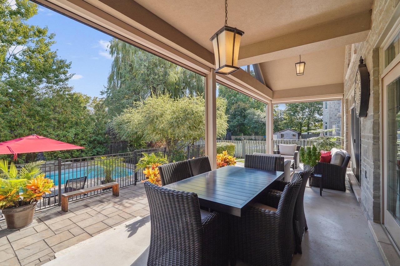Show-stopping luxury in the heart of Southwest Oakville