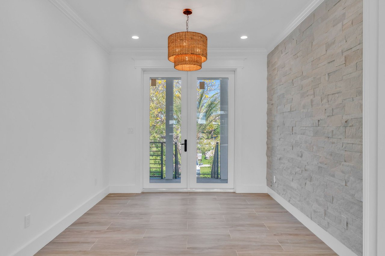 17210 Angelfish Lane