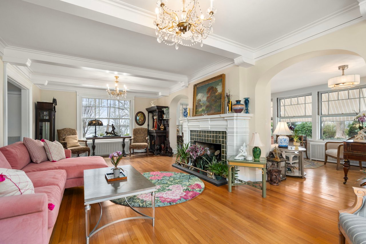 25 Seaview Avenue