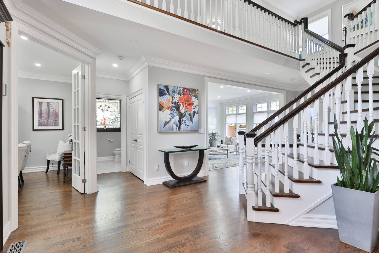 1277 Woodeden Dr