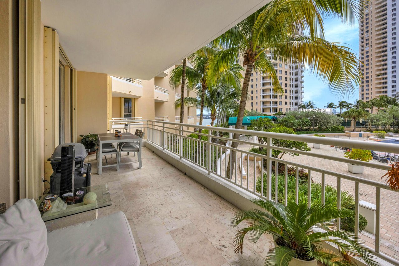 Spacious Rental in Brickell Key