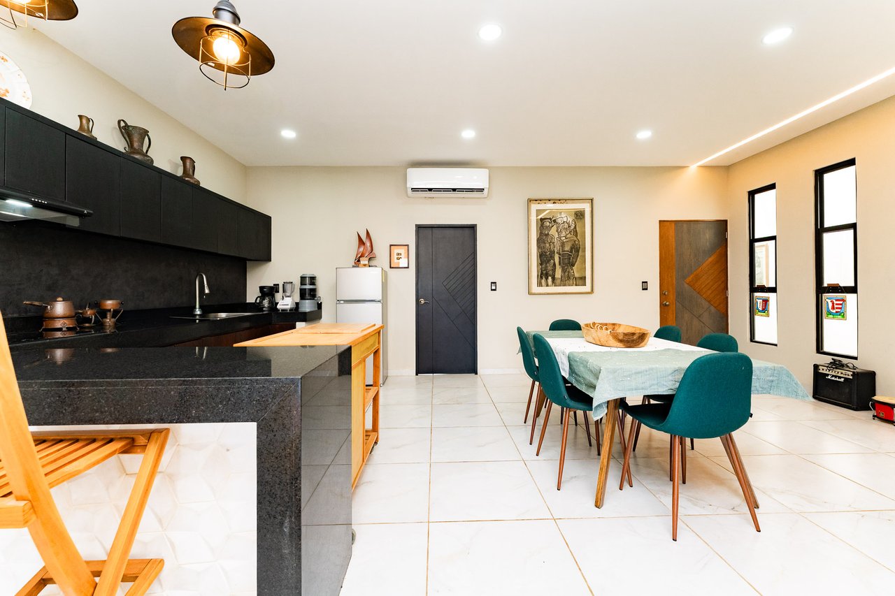 2 Bedroom, Condo, Downtown Condo