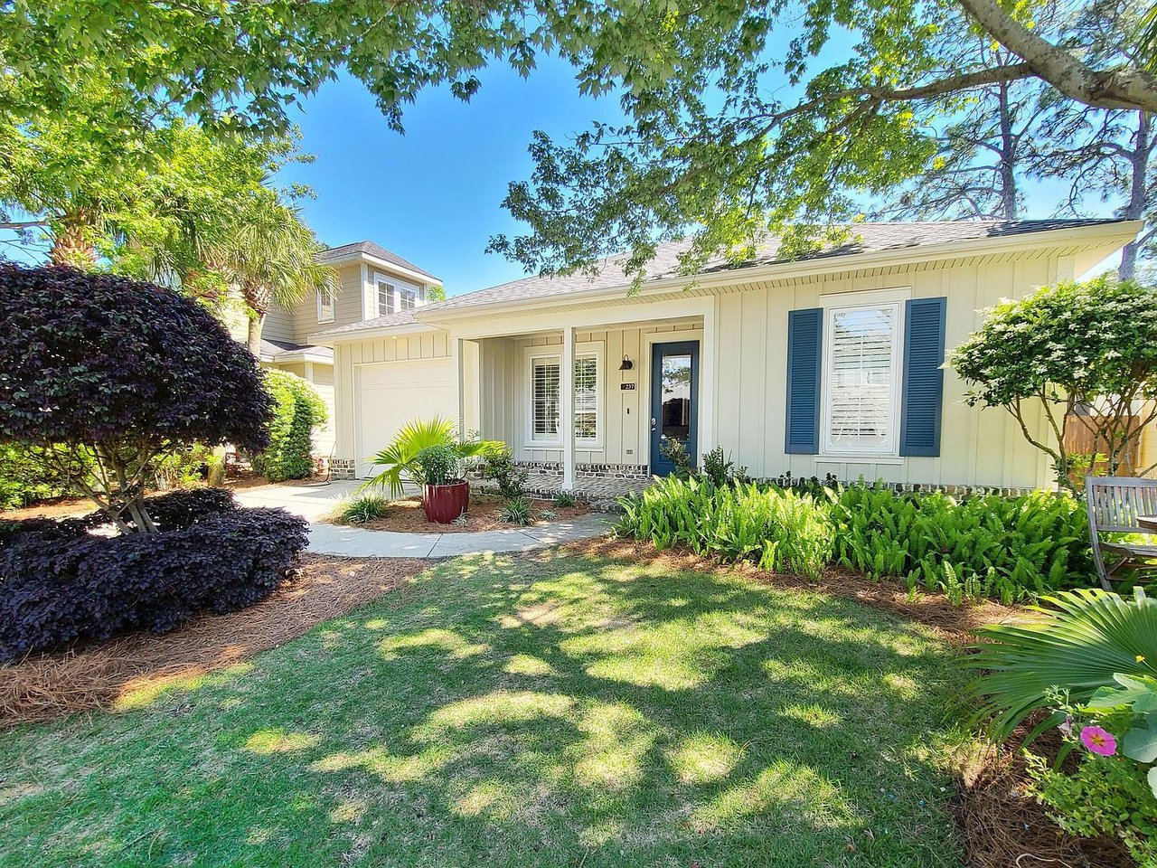 237 Zander Way