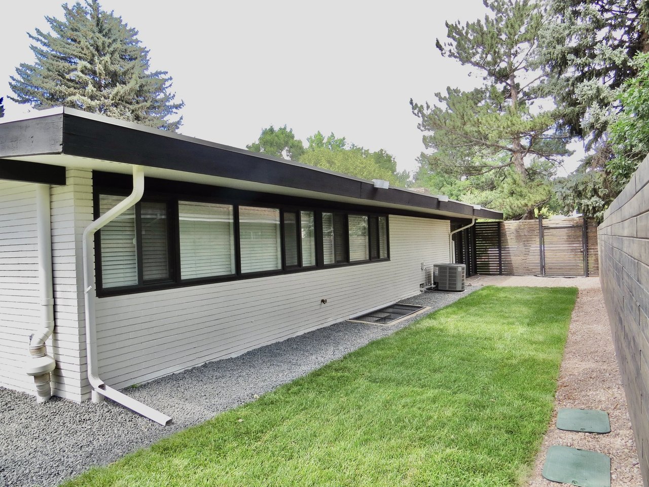 Mid-Century Design, Modern Amenities