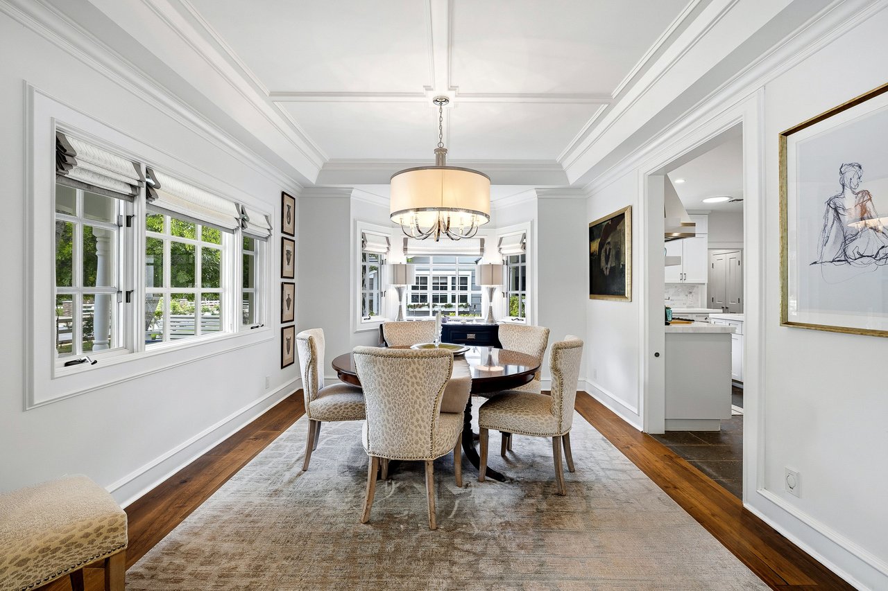 24317 Bridle Trail Rd